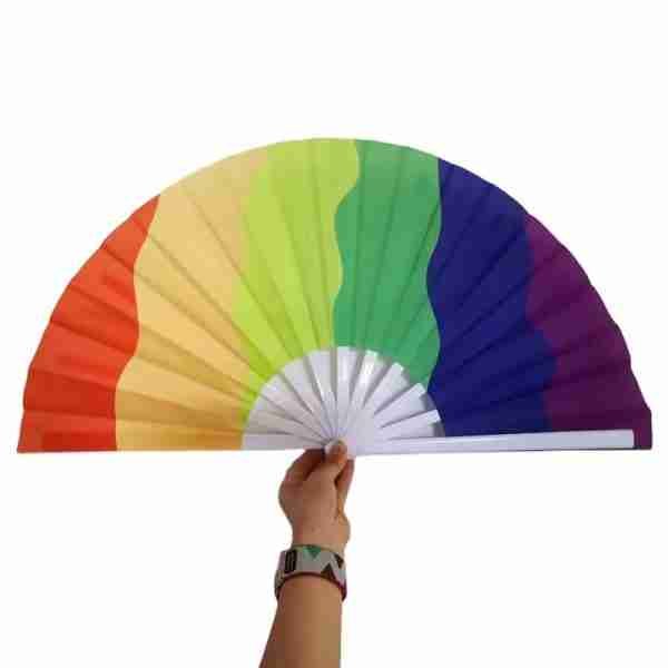 Factory Stock Cheap 33CM Plastic Folding Hand Fans Hot Summer Outdoor Plastic Hand Held Fan for Wedding and Promotion